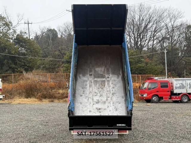 Isuzu ELF TRUCK 2011-10 3714107-23