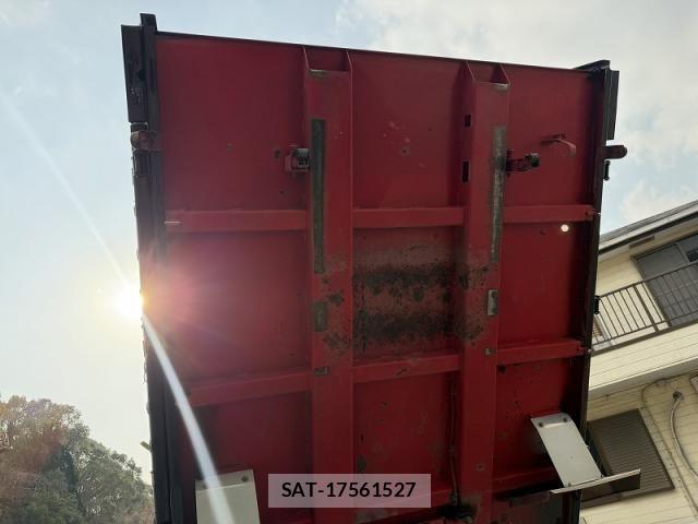 Isuzu ELF TRUCK 2011-10 3714107-24