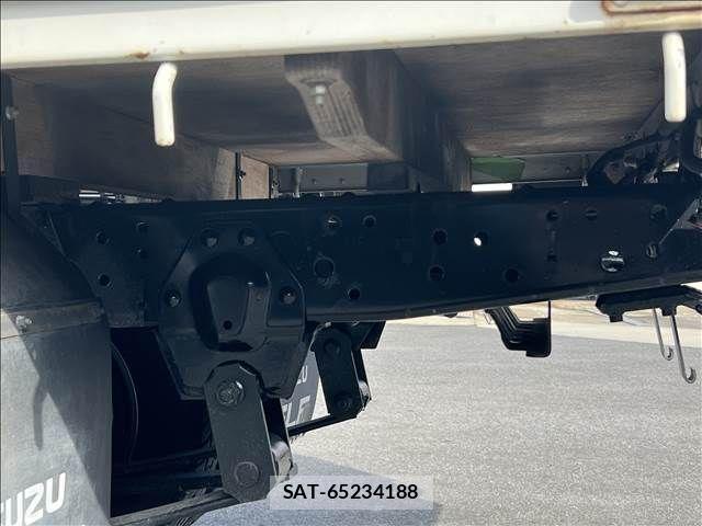 Isuzu ELF TRUCK 2014-03 3714103-19