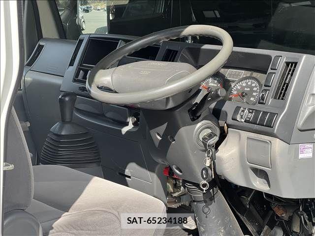 Isuzu ELF TRUCK 2014-03 3714103-4