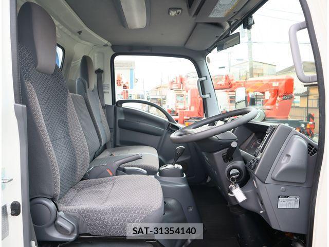 Isuzu ELF TRUCK 2018-07 3768090-20