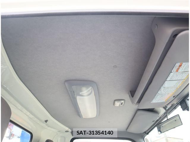 Isuzu ELF TRUCK 2018-07 3768090-25
