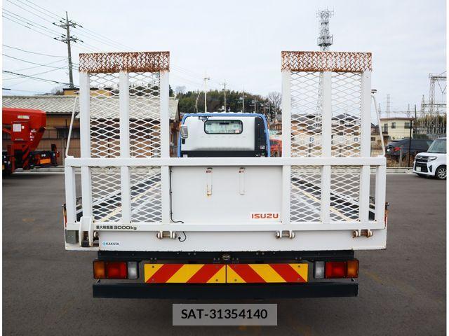 Isuzu ELF TRUCK 2018-07 3768090-3