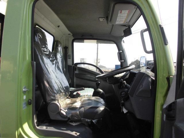 Isuzu ELF TRUCK 2011-03 3758420-25