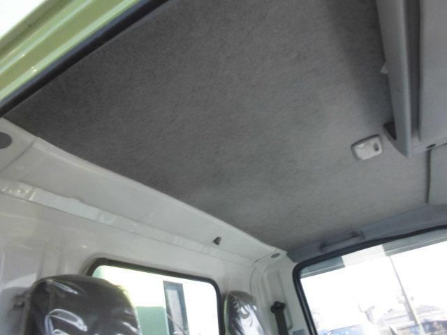 Isuzu ELF TRUCK 2011-03 3758420-26