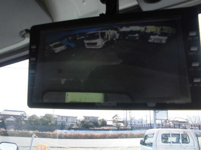 Isuzu ELF TRUCK 2011-03 3758420-28