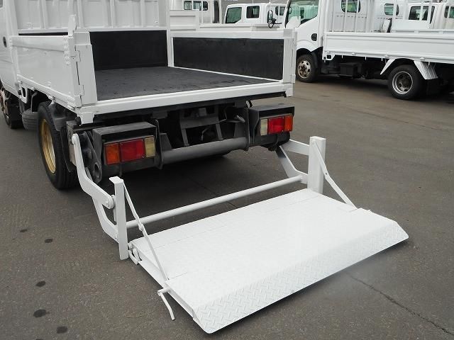 Isuzu ELF TRUCK 2011-08 3847232-10