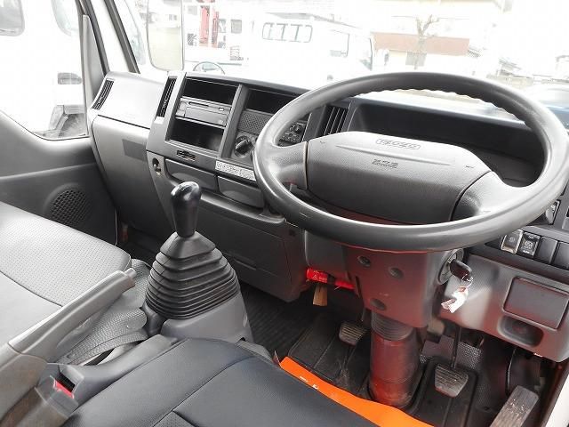 Isuzu ELF TRUCK 2011-08 3847232-12