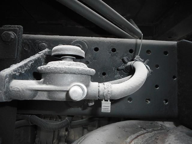 Isuzu ELF TRUCK 2011-08 3847232-27