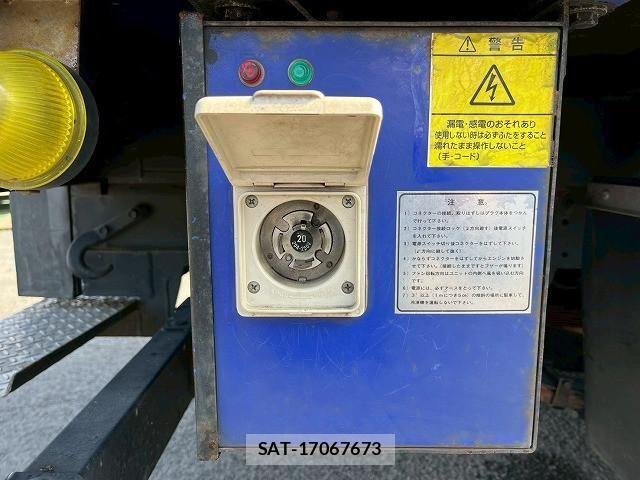 Isuzu ELF TRUCK 2012-07 3934010-14