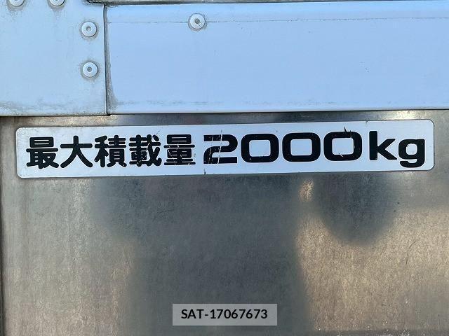 Isuzu ELF TRUCK 2012-07 3934010-17