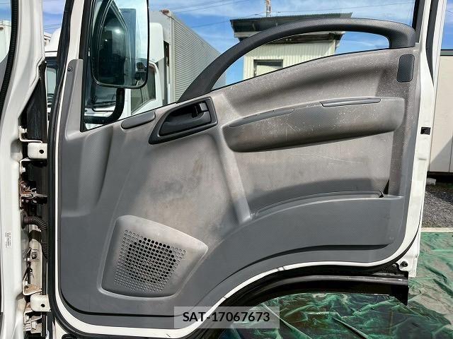 Isuzu ELF TRUCK 2012-07 3934010-18