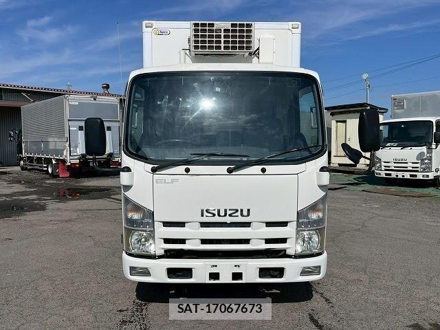 Isuzu ELF TRUCK 2012-07 3934010-1