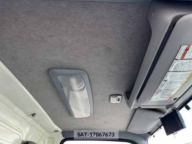 Isuzu ELF TRUCK 2012-07 3934010-21
