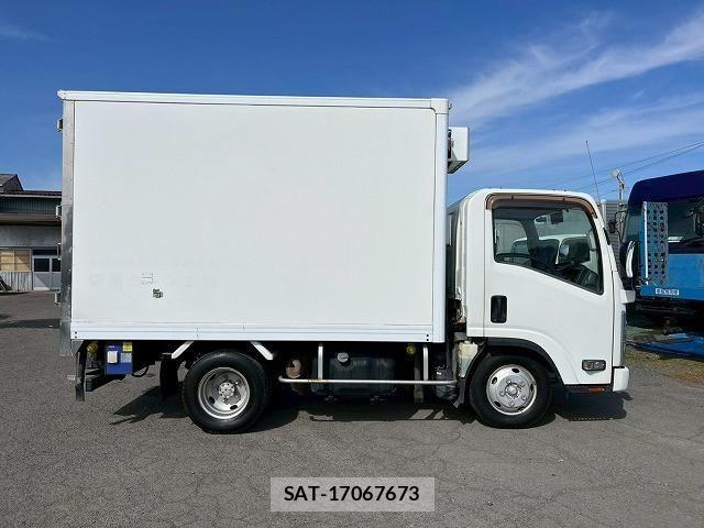 Isuzu ELF TRUCK 2012-07 3934010-4