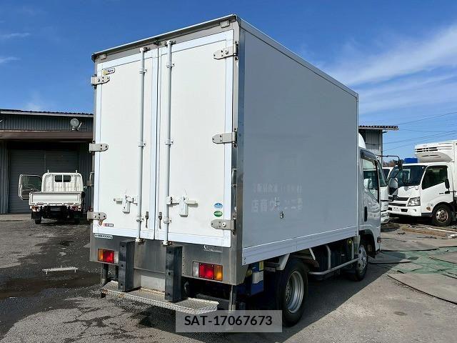 Isuzu ELF TRUCK 2012-07 3934010-5