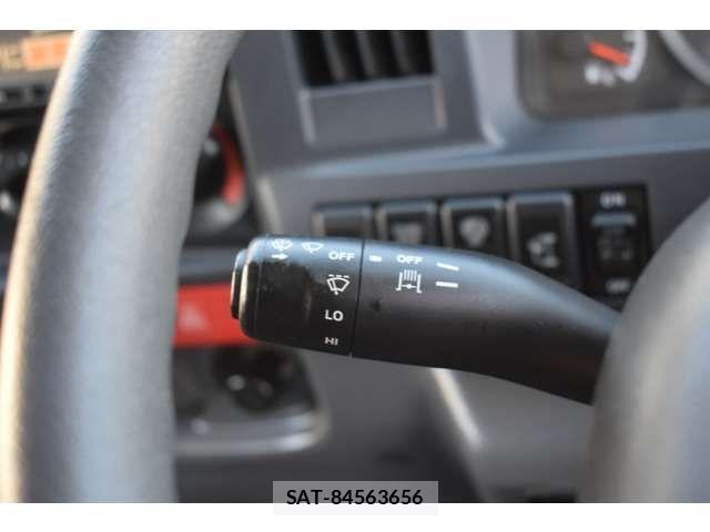 Isuzu ELF TRUCK 2012-07 4041562-13