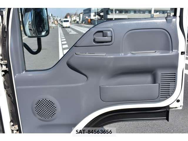 Isuzu ELF TRUCK 2012-07 4041562-8
