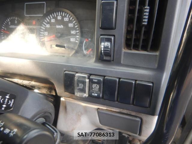 Isuzu ELF TRUCK 2013-06 4041578-14