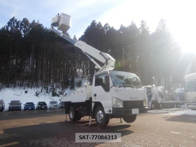 Isuzu ELF TRUCK 2013-06 4041578-19