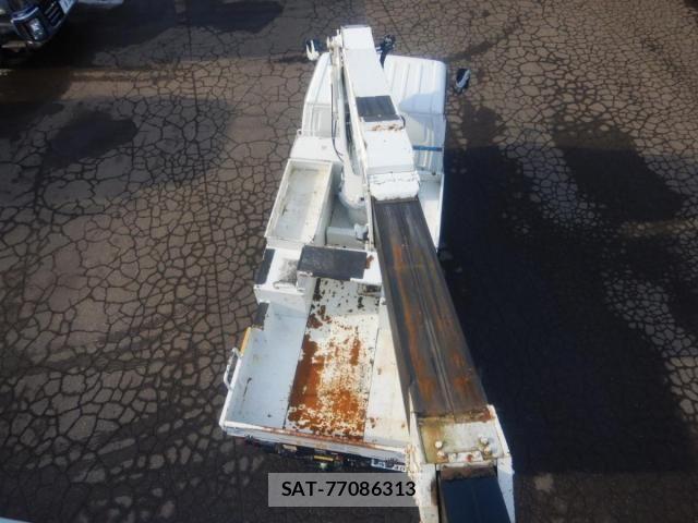 Isuzu ELF TRUCK 2013-06 4041578-28