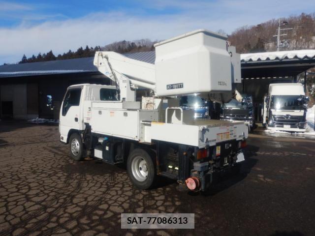 Isuzu ELF TRUCK 2013-06 4041578-4