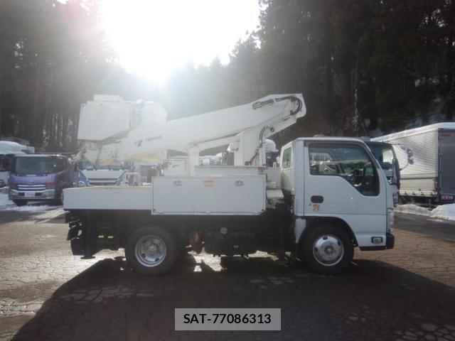 Isuzu ELF TRUCK 2013-06 4041578-7