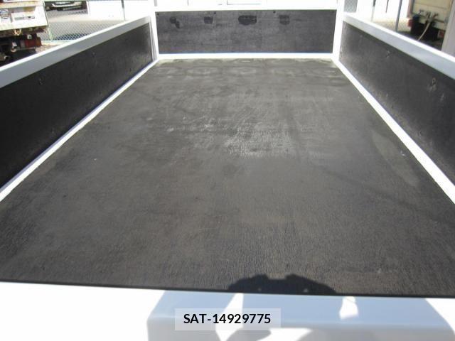 Isuzu ELF TRUCK 2004-03 4041583-10