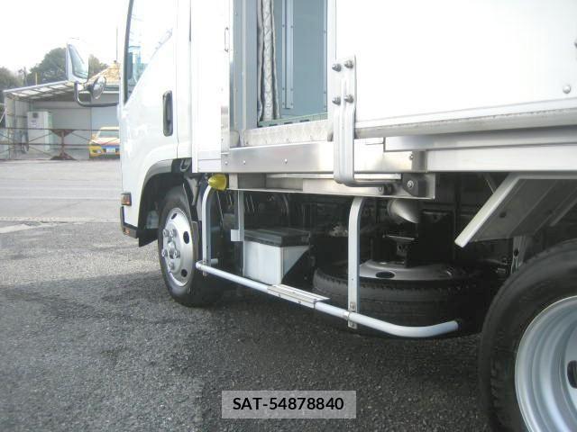 Isuzu ELF TRUCK 2018-12 4041545-11