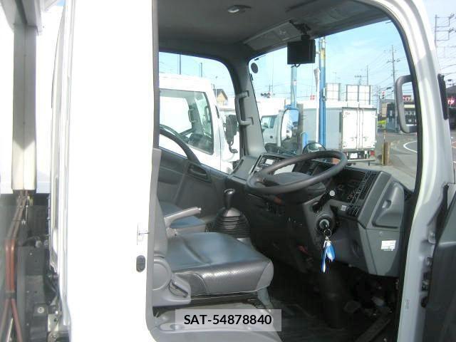 Isuzu ELF TRUCK 2018-12 4041545-23