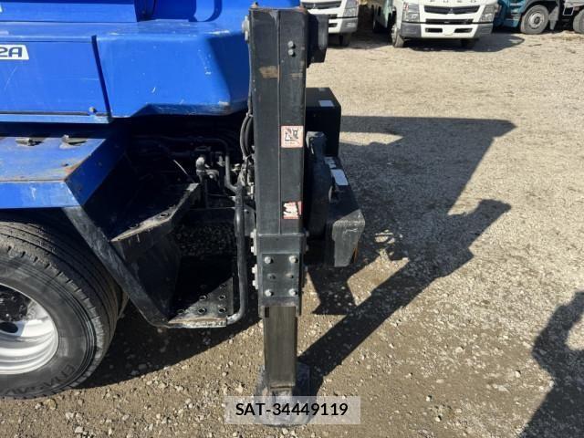 Isuzu ELF TRUCK 2012-08 4109358-18