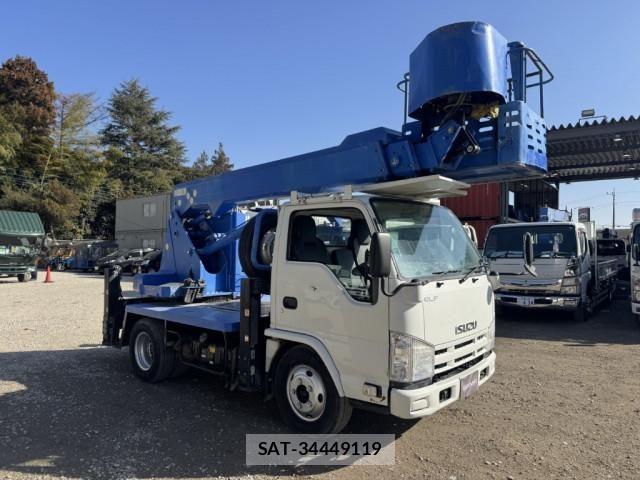 Isuzu ELF TRUCK 2012-08 4109358-1
