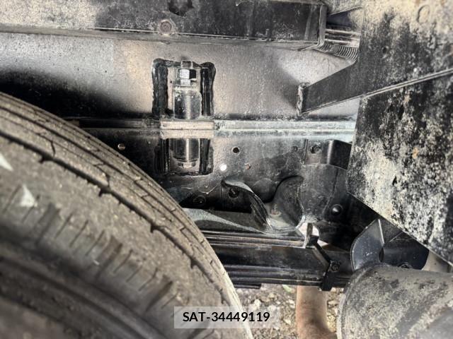 Isuzu ELF TRUCK 2012-08 4109358-22