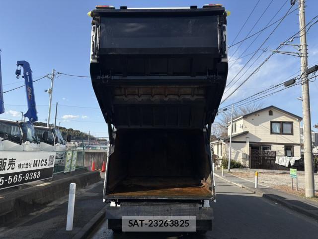 Isuzu ELF TRUCK 2017-11 4109284-13