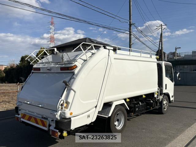 Isuzu ELF TRUCK 2017-11 4109284-2