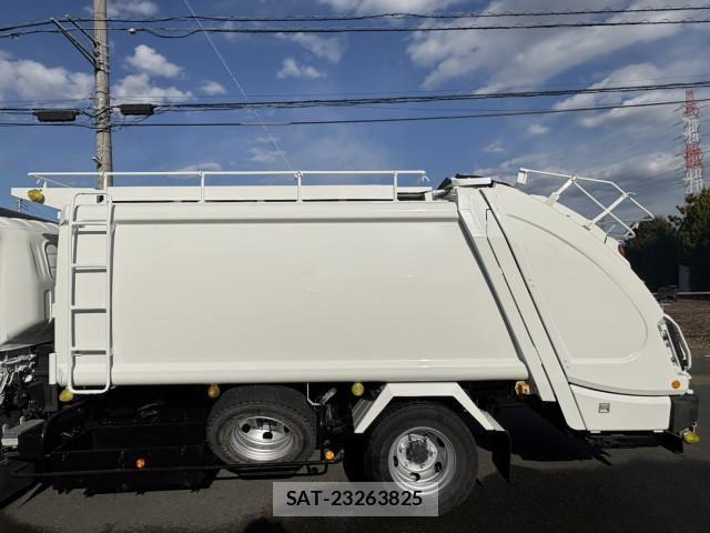 Isuzu ELF TRUCK 2017-11 4109284-5