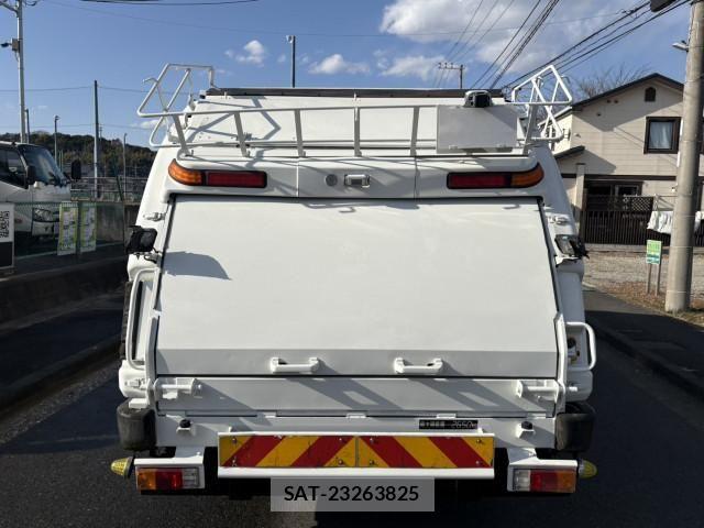 Isuzu ELF TRUCK 2017-11 4109284-7