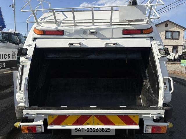 Isuzu ELF TRUCK 2017-11 4109284-8