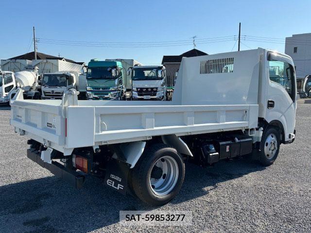 Isuzu ELF TRUCK 2024-03 4109285-2