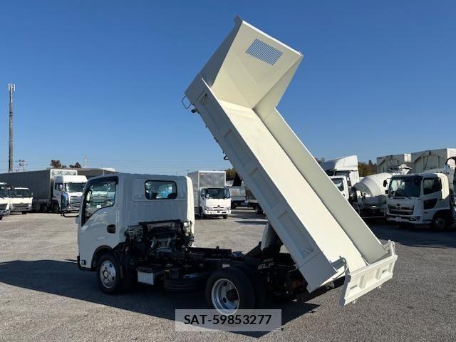 Isuzu ELF TRUCK 2024-03 4109285-6