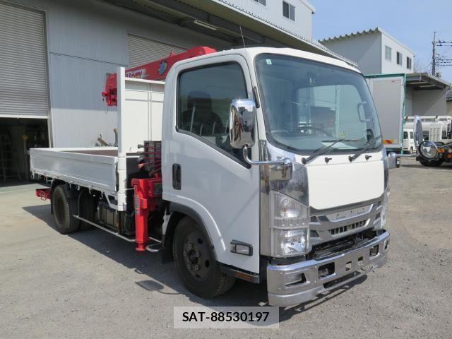 Isuzu ELF TRUCK 2017-04 4109283-1