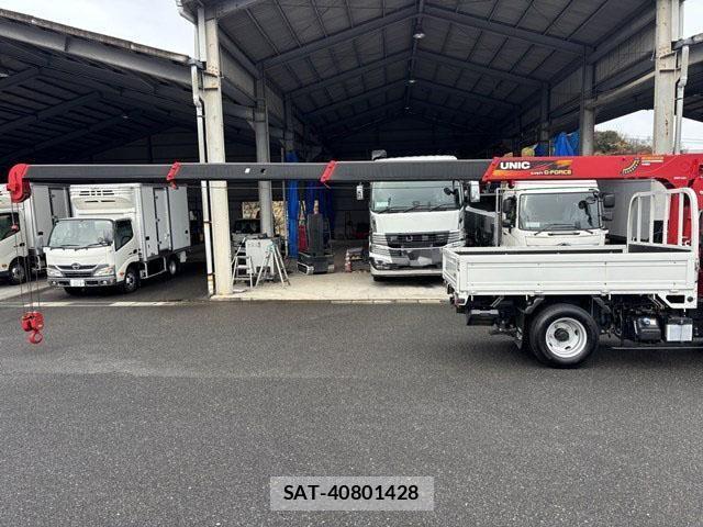 Isuzu ELF TRUCK 2024-02 4109279-11
