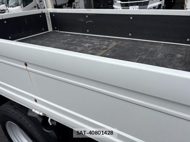 Isuzu ELF TRUCK 2024-02 4109279-17