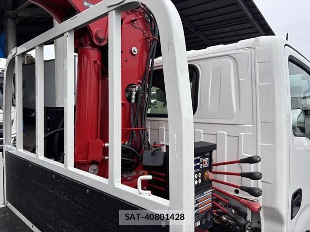 Isuzu ELF TRUCK 2024-02 4109279-21