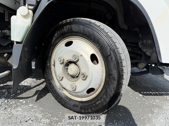 Isuzu ELF TRUCK 2018-01 4109361-9