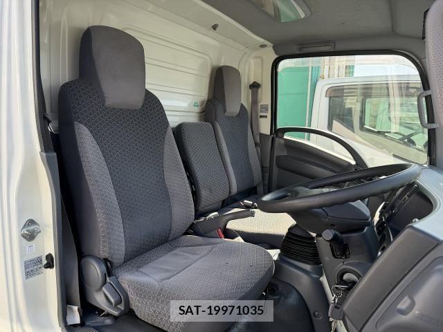 Isuzu ELF TRUCK 2018-01 4109361-13