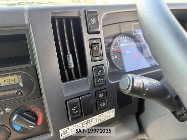 Isuzu ELF TRUCK 2018-01 4109361-15