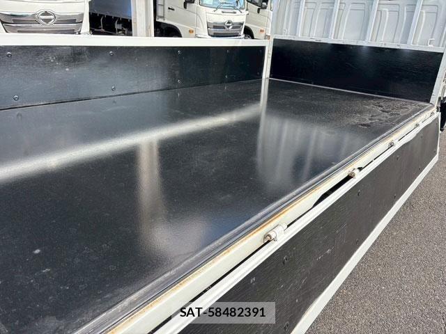 Isuzu ELF TRUCK 2022-05 4109308-10