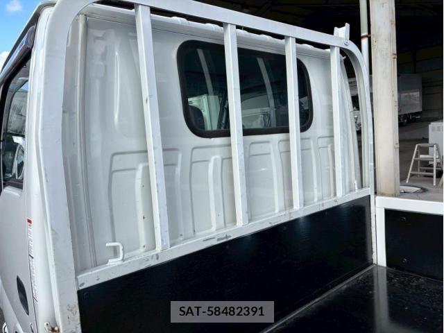 Isuzu ELF TRUCK 2022-05 4109308-18