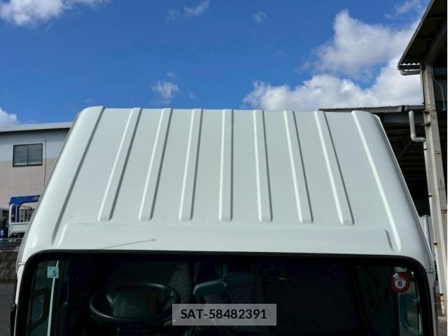 Isuzu ELF TRUCK 2022-05 4109308-20